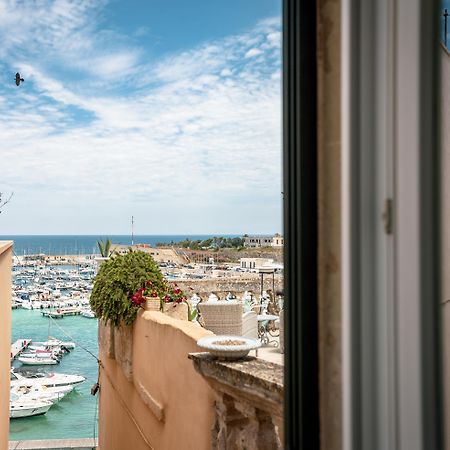 Palazzo De Mori Bed & Breakfast โอตรันโต ภายนอก รูปภาพ