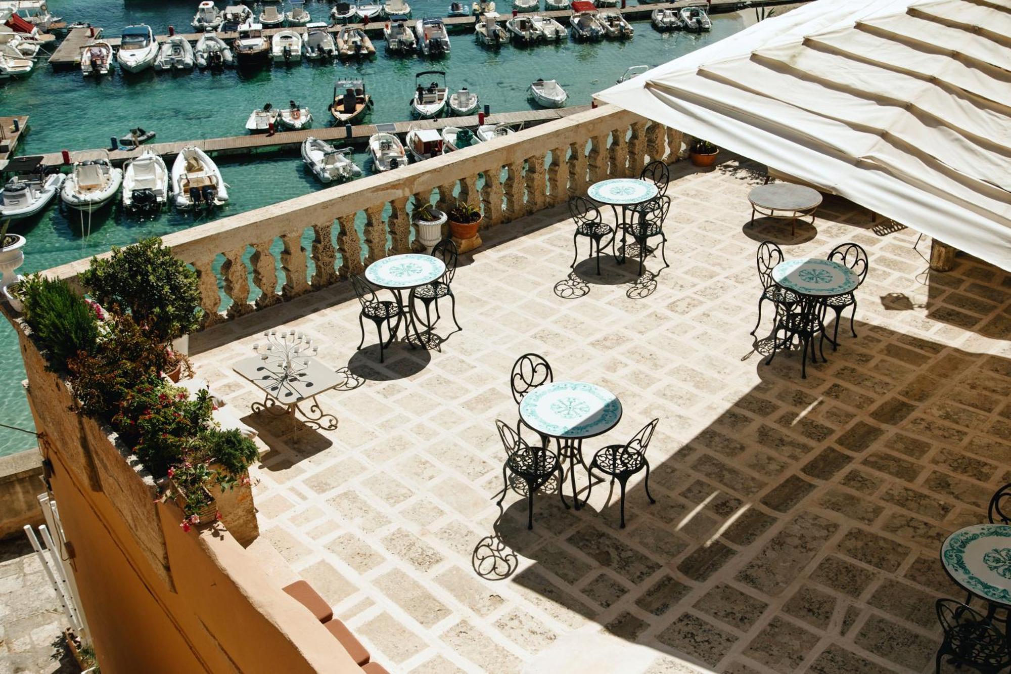 Palazzo De Mori Bed & Breakfast โอตรันโต ภายนอก รูปภาพ